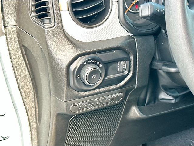 Used 2024 Jeep Wrangler Unlimited Sport AWD/4WD image 10