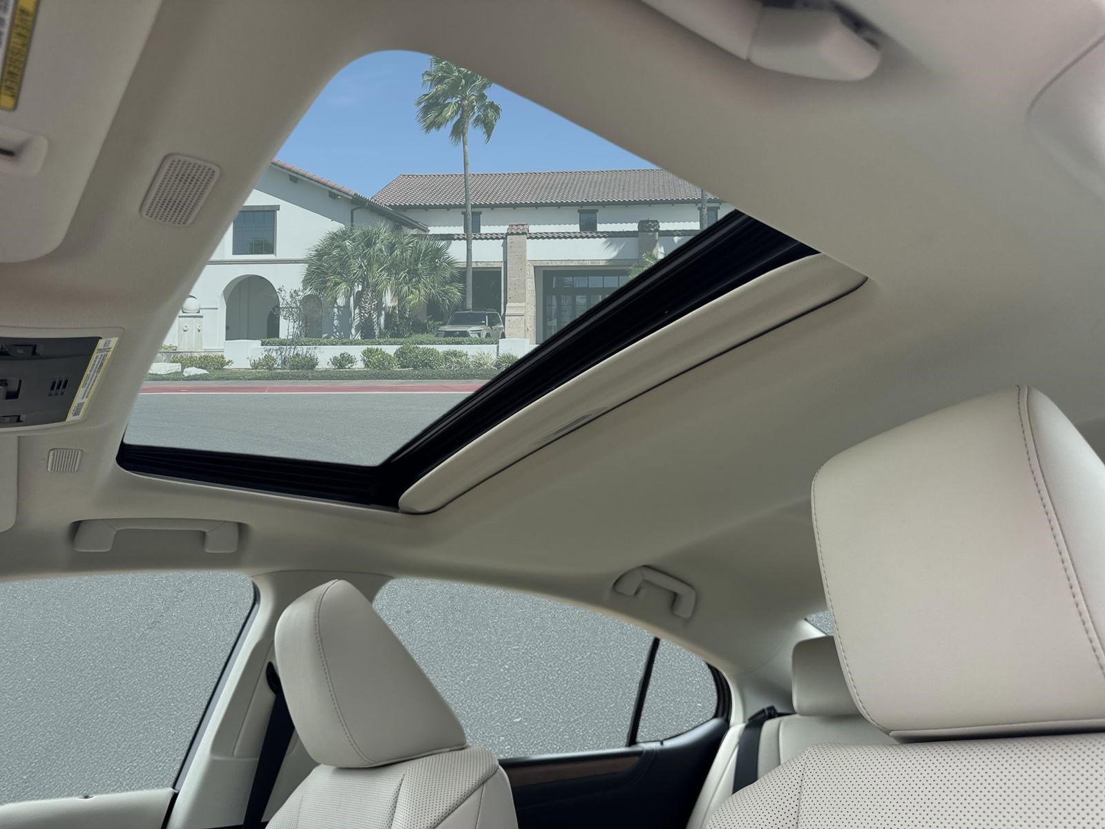 New 2025 Lexus ES 350 w/ Premium Package image 18