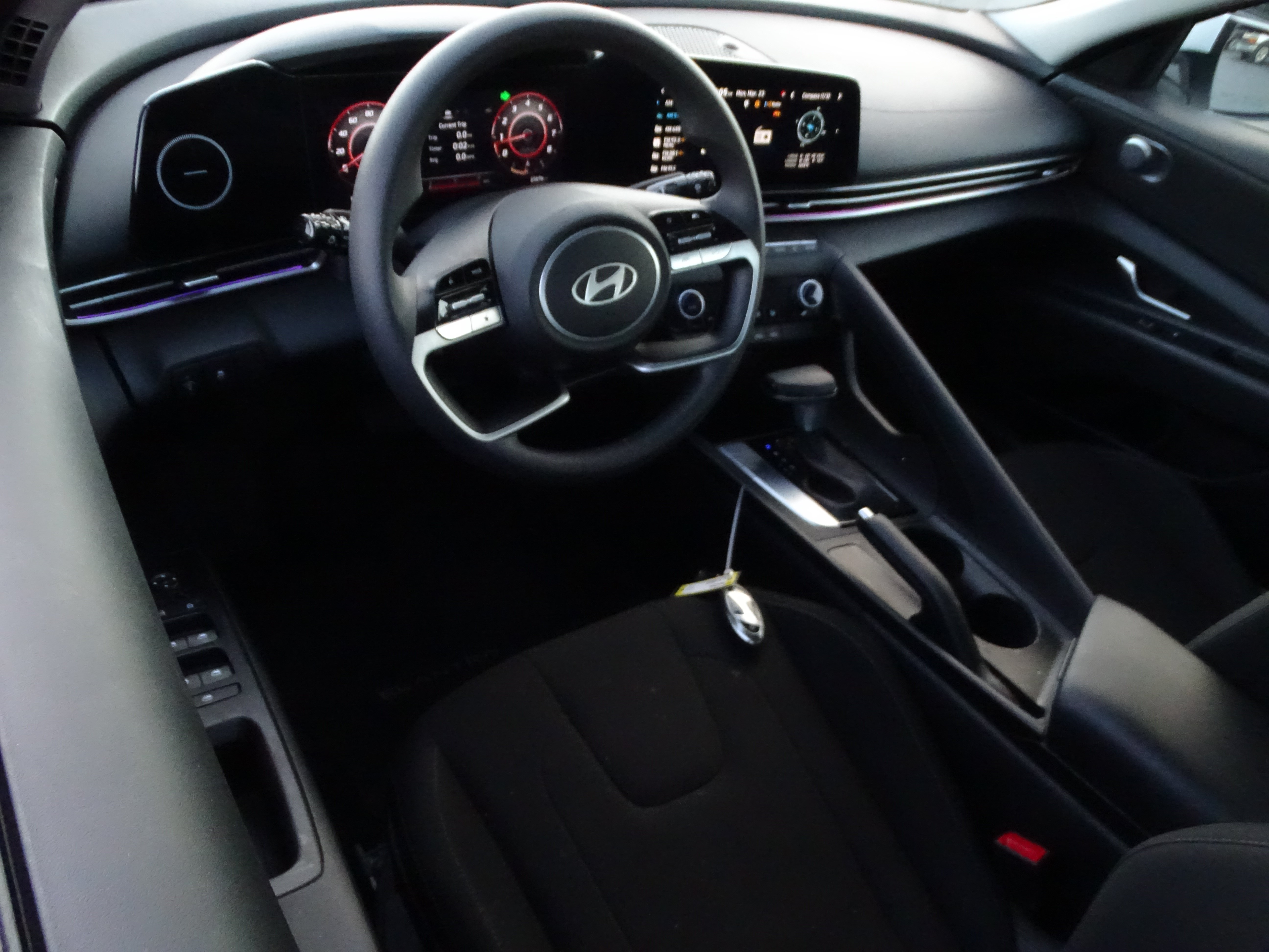 Used 2024 Hyundai Elantra SEL FWD image 57