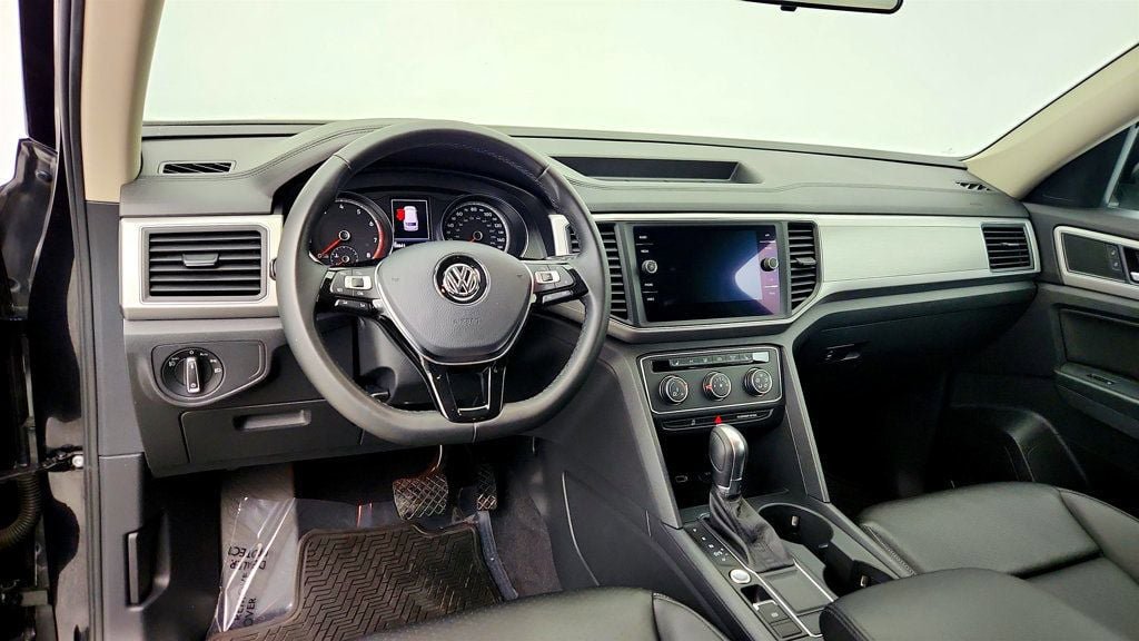 Used 2018 Volkswagen Atlas SE FWD image 12