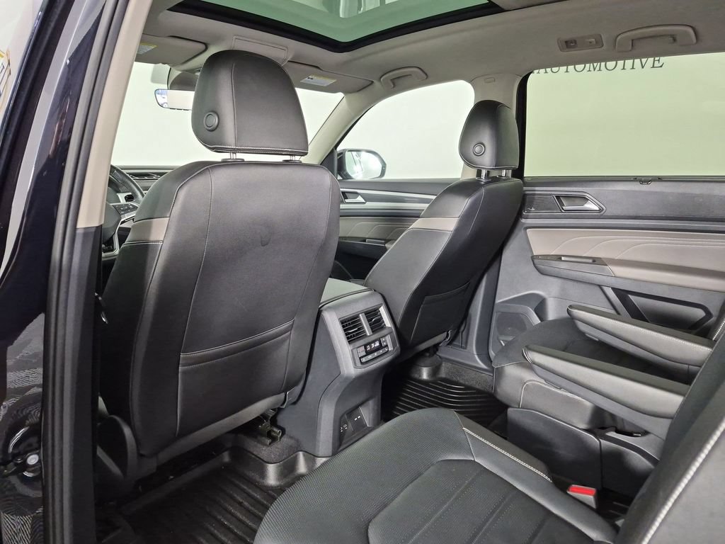 Used 2023 Volkswagen Atlas SEL Premium AWD/4WD image 34