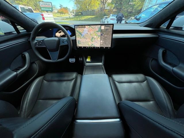 Used 2024 Tesla Model S image 2