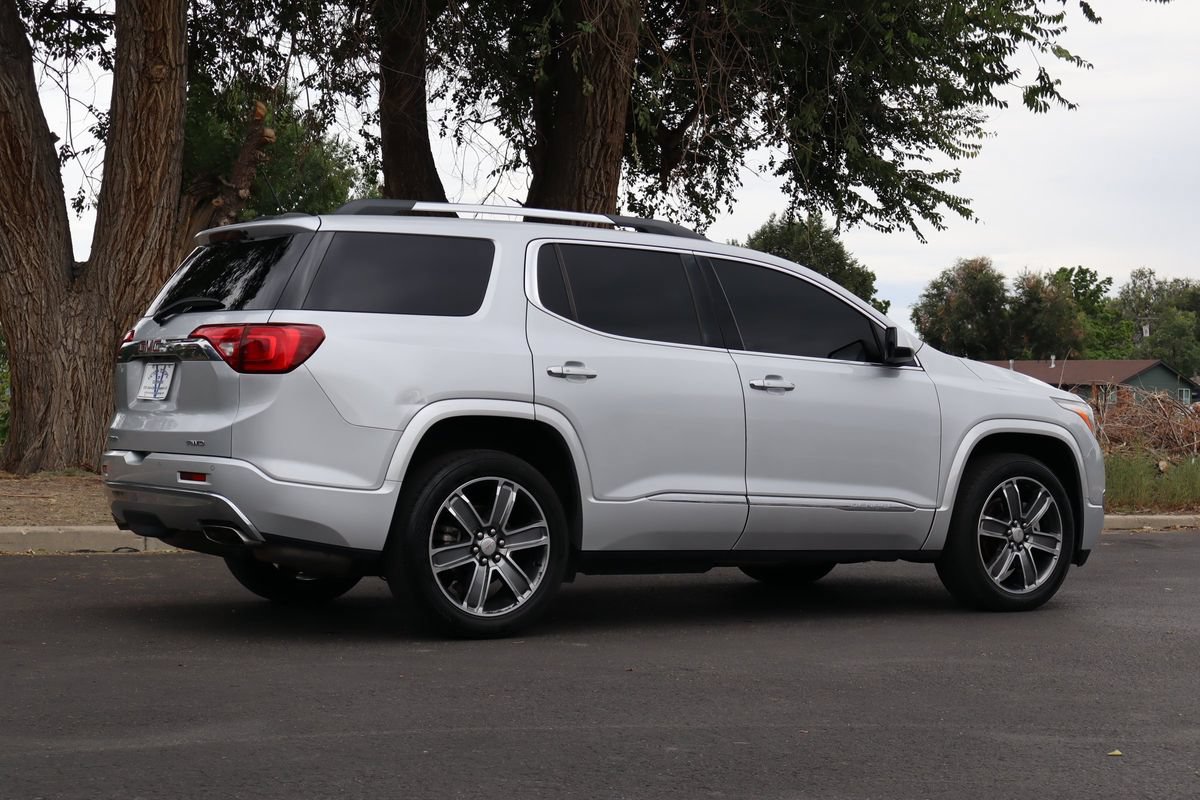 Used 2017 GMC Acadia Denali AWD/4WD image 5
