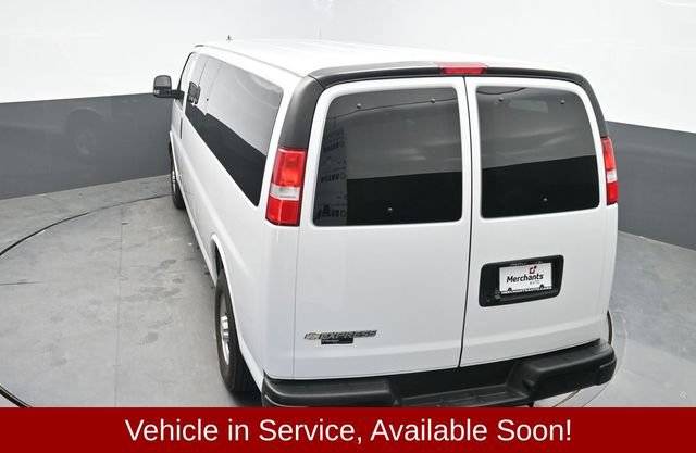 Used 2024 Chevrolet Express 3500 LS RWD image 28