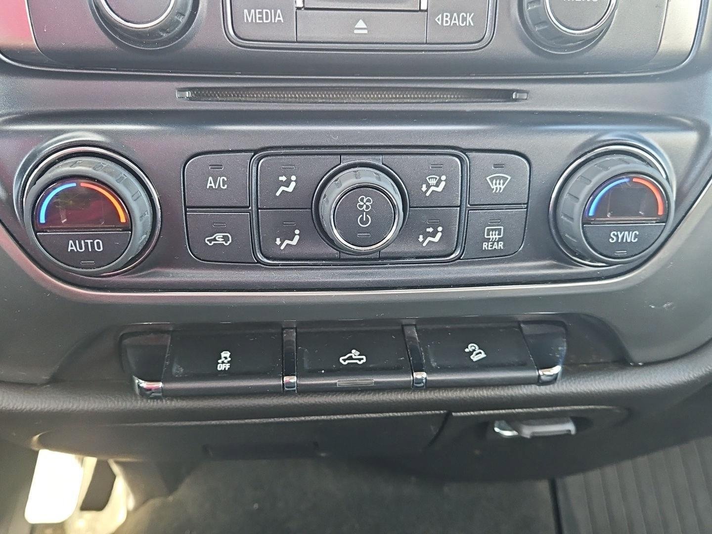 Used 2018 Chevrolet Silverado 1500 LT w/ All Star Edition AWD/4WD image 25