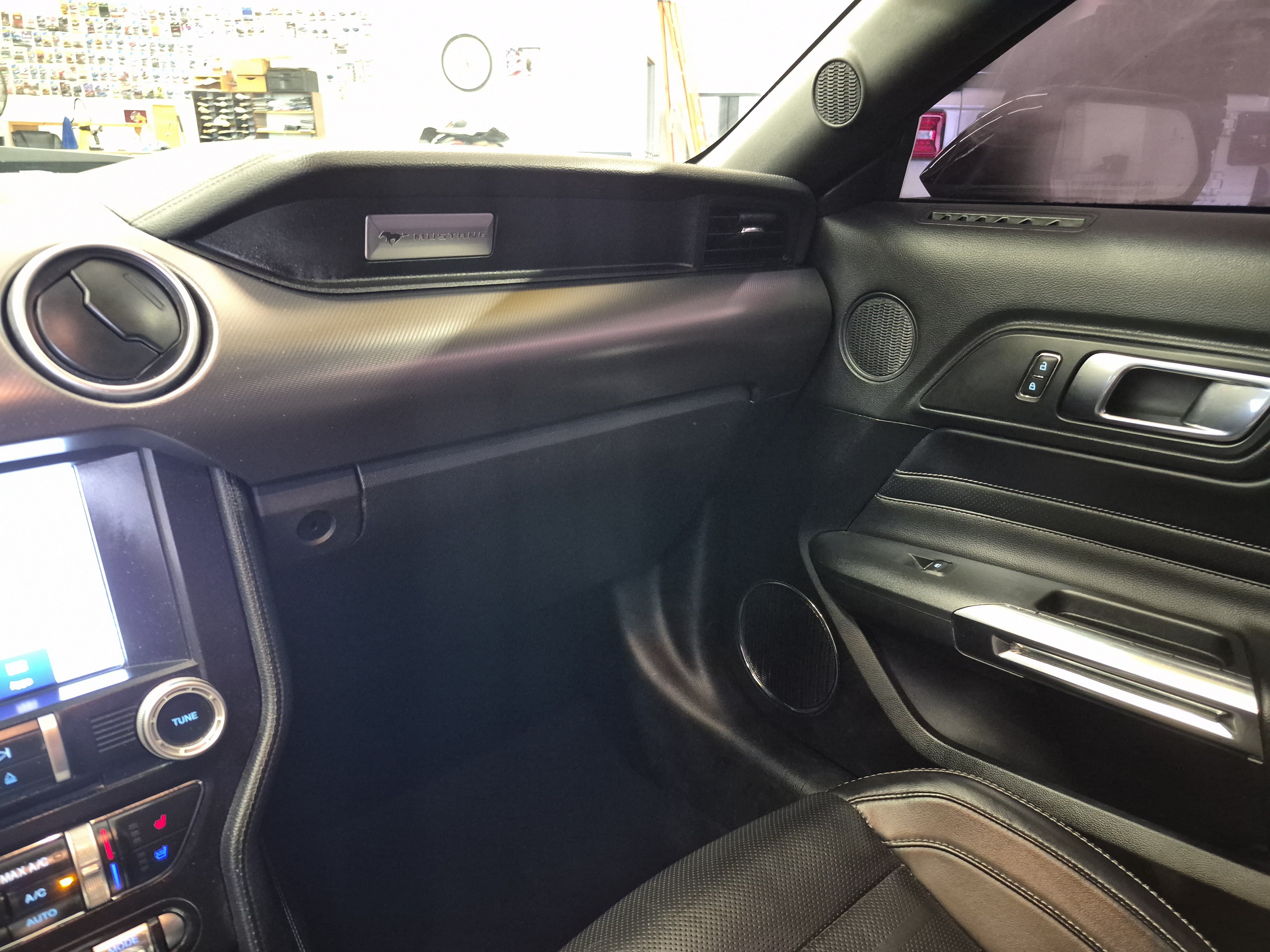 Used 2021 Ford Mustang GT Premium w/ Equipment Group 401A RWD image 17