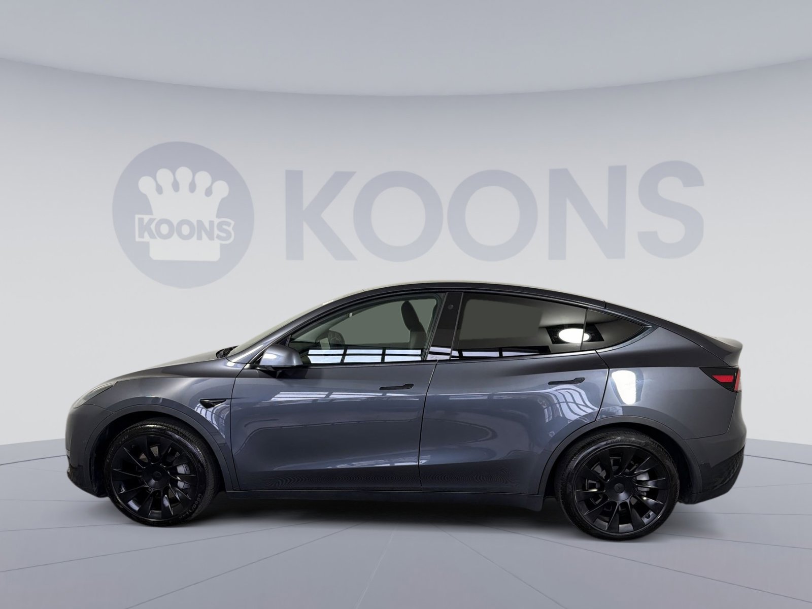 Used 2021 Tesla Model Y Long Range image 2