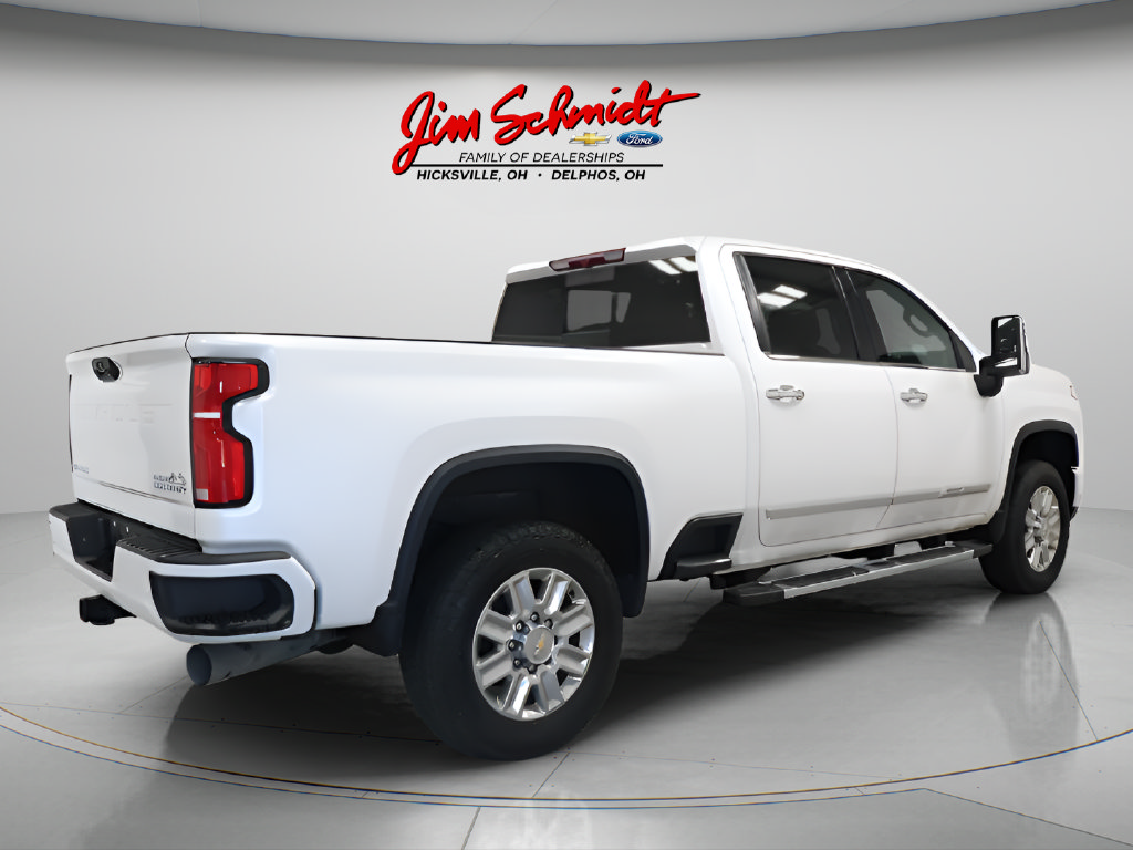 Used 2025 Chevrolet Silverado 2500 High Country AWD/4WD image 6