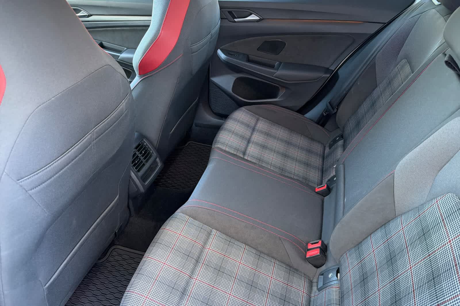 Used 2023 Volkswagen GTI SE FWD image 4