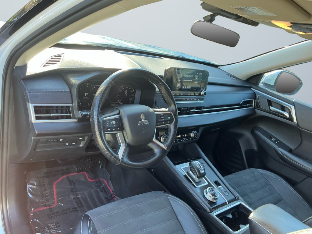 Used 2024 Mitsubishi Outlander Ralliart AWD/4WD image 11