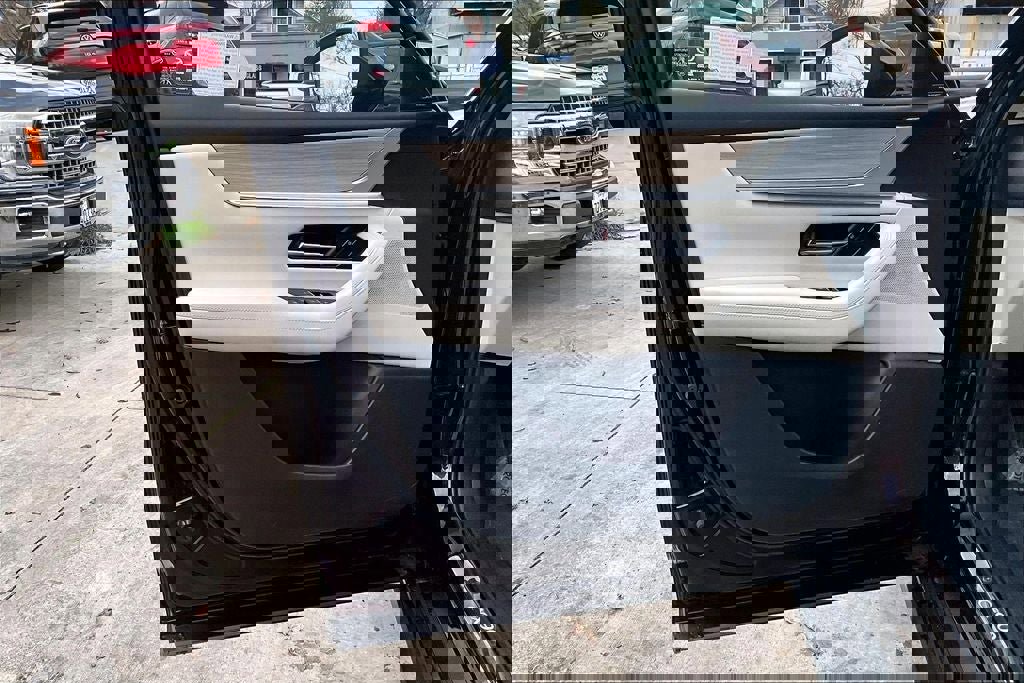 Used 2025 MAZDA CX-90 Plug-In Hybrid w/ Premium Plus image 26