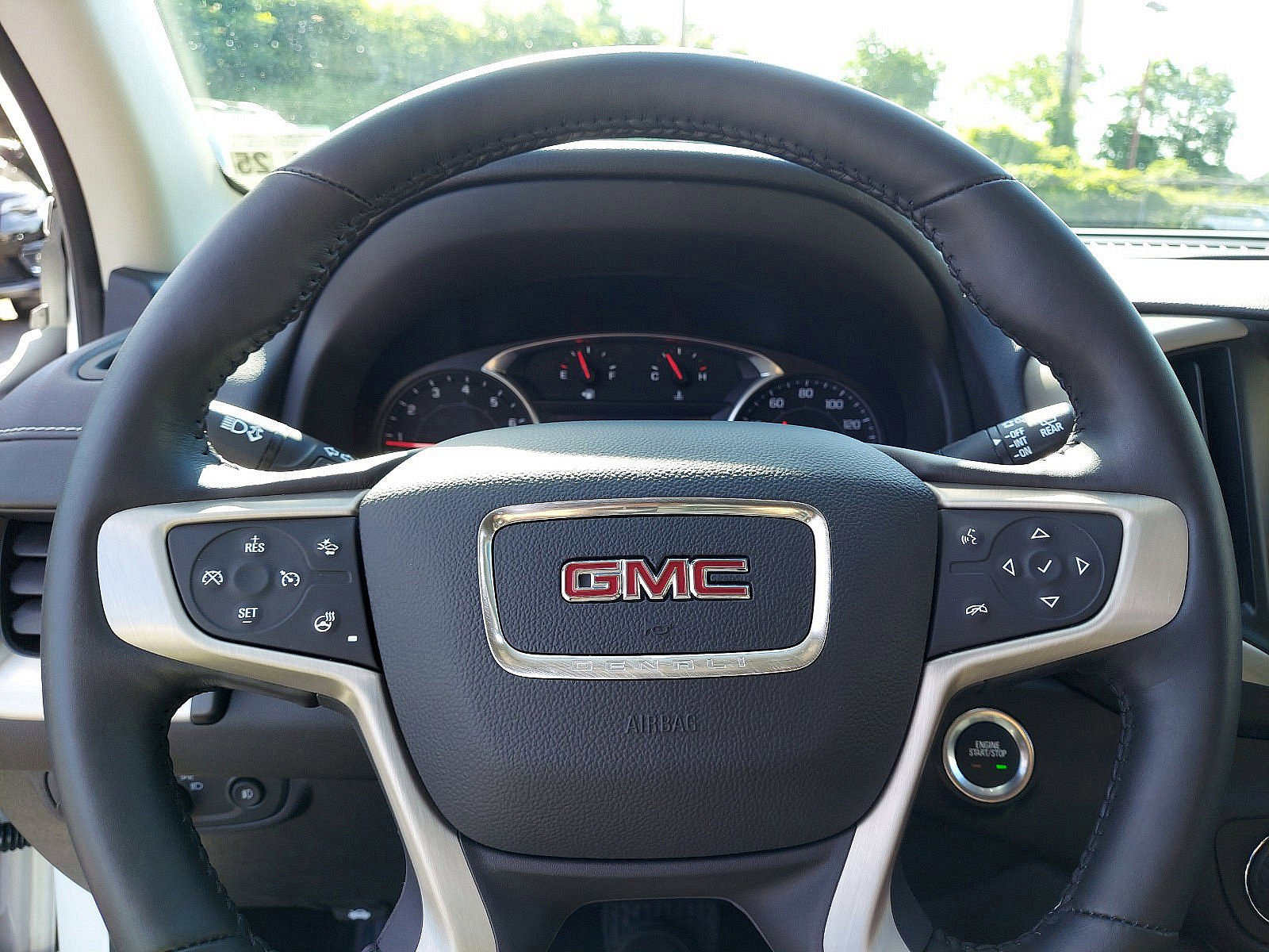 Used 2020 GMC Terrain Denali image 9