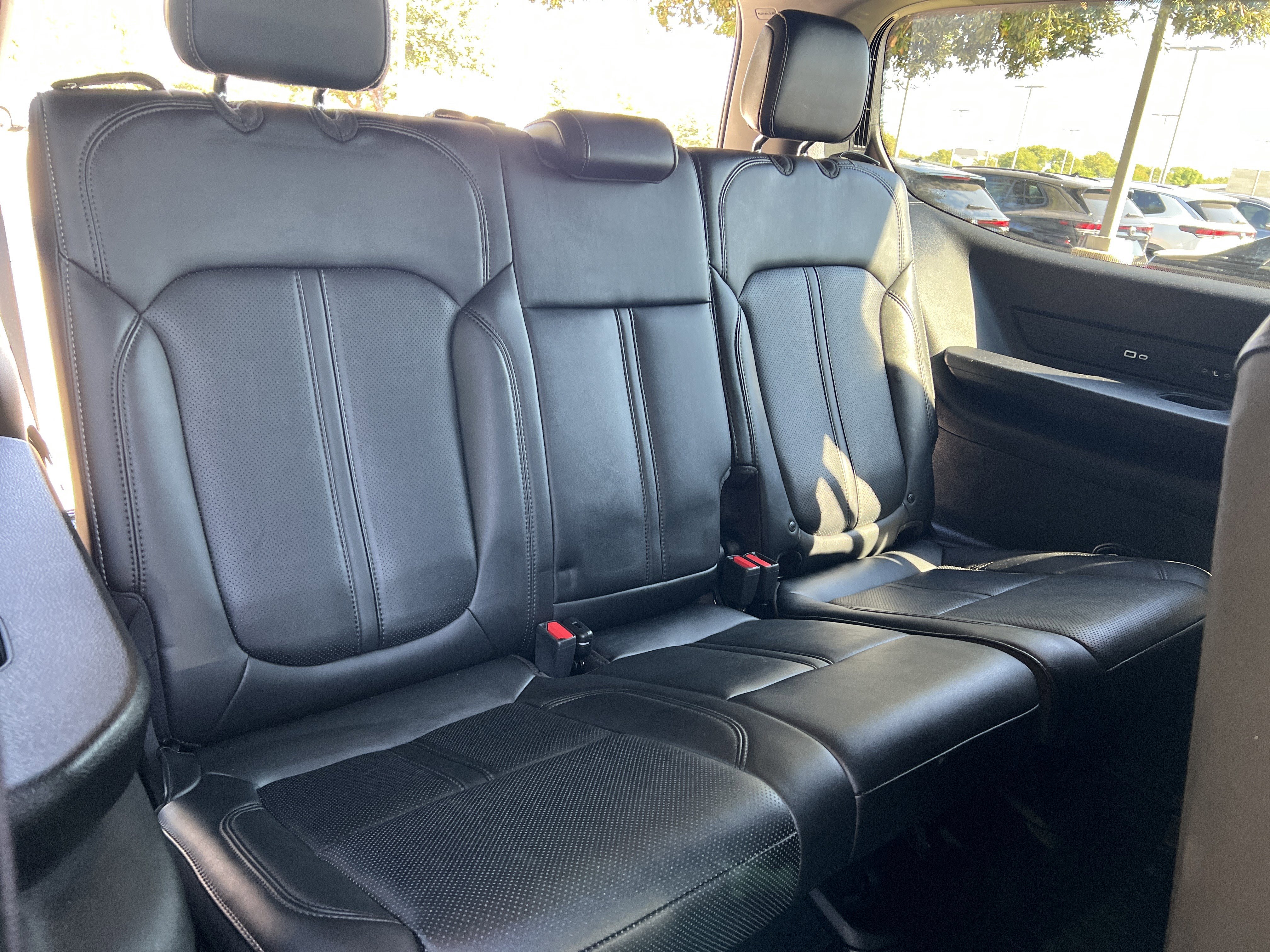 Used 2023 Jeep Wagoneer Series III w/ Preferred Equipment Group image 30