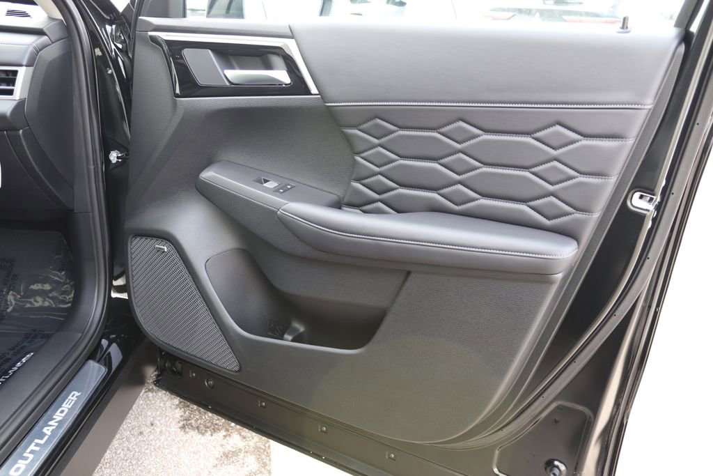 New 2026 Mitsubishi Outlander SEL image 46