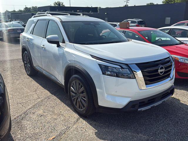 Certified 2025 Nissan Pathfinder SL w/ SL Premium Package