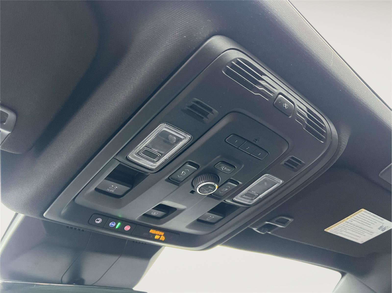 Used 2022 Cadillac Escalade ESV Sport image 34