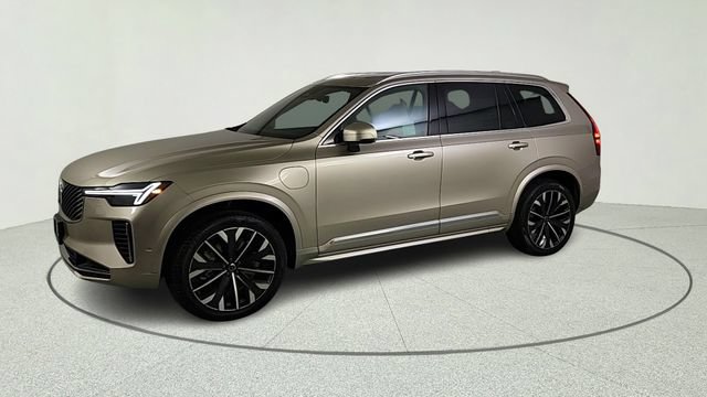 New 2026 Volvo XC90 T8 Plus w/ Protection Package AWD/4WD image 3