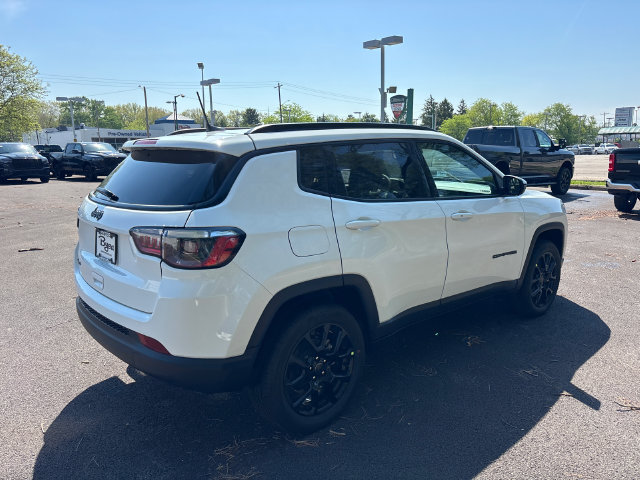 New 2026 Jeep Compass Latitude AWD/4WD image 29