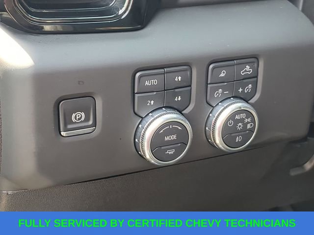 Used 2025 GMC Sierra 2500 AT4 w/ AT4 Premium Plus Package image 29