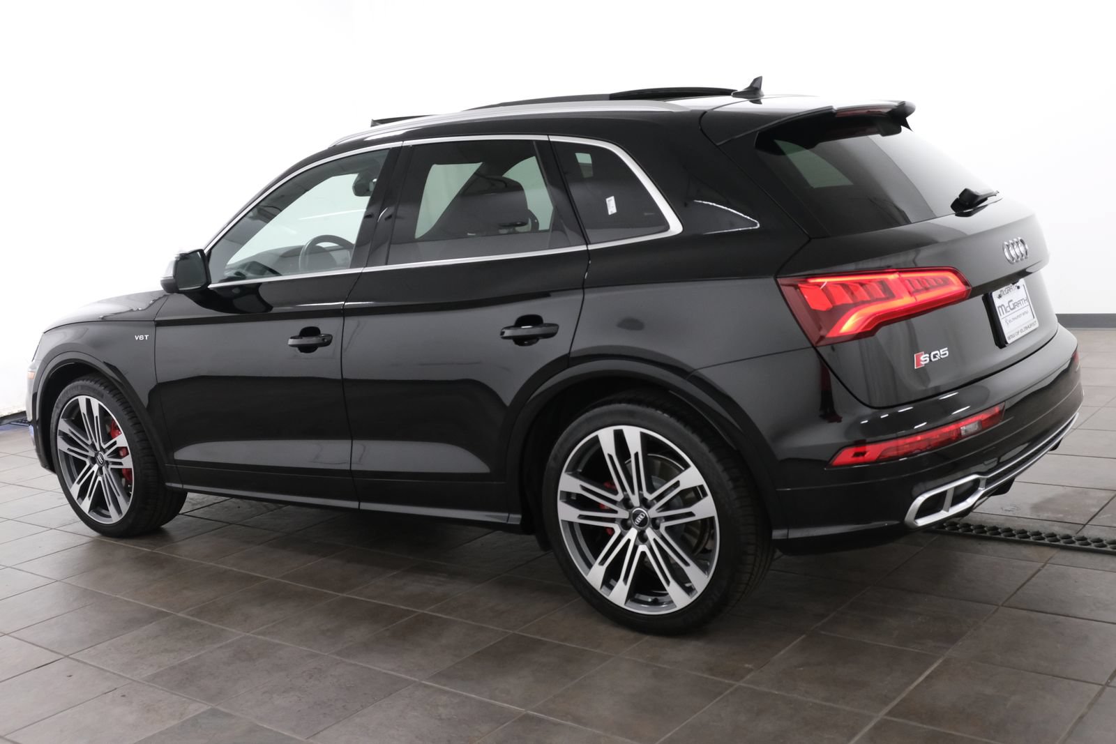Used 2018 Audi SQ5 Prestige w/ Prestige Package AWD/4WD image 3