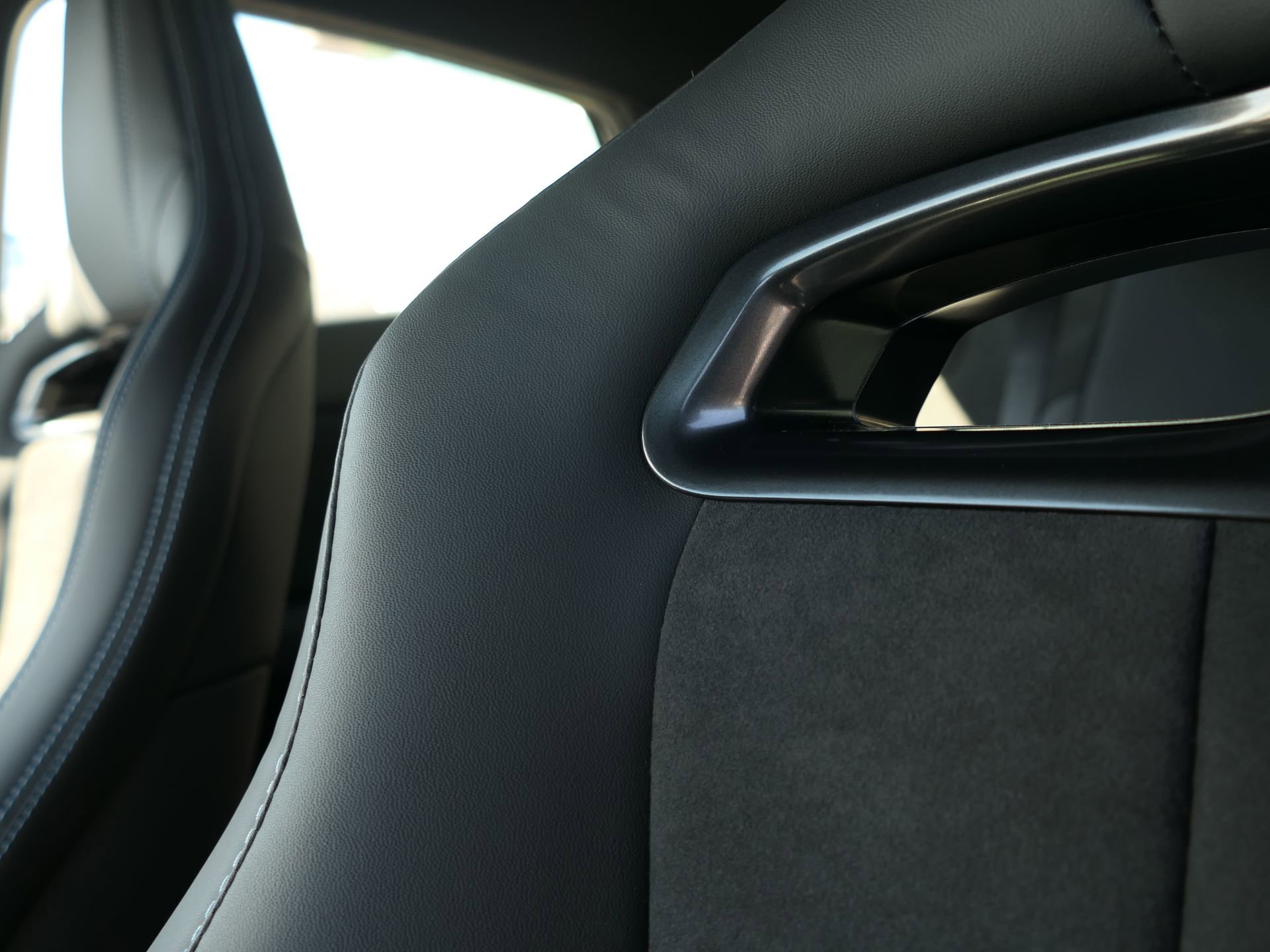 New 2026 Hyundai Elantra N FWD image 11