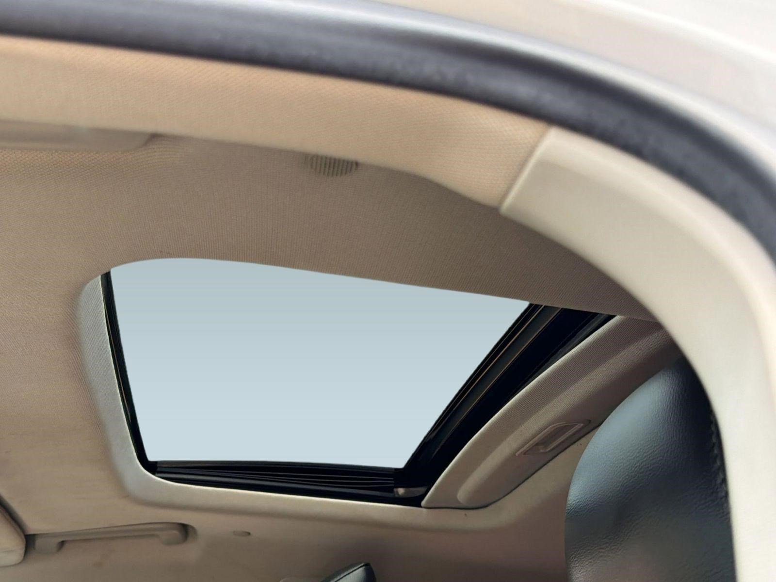 Used 2014 Ford Fusion Titanium FWD image 15