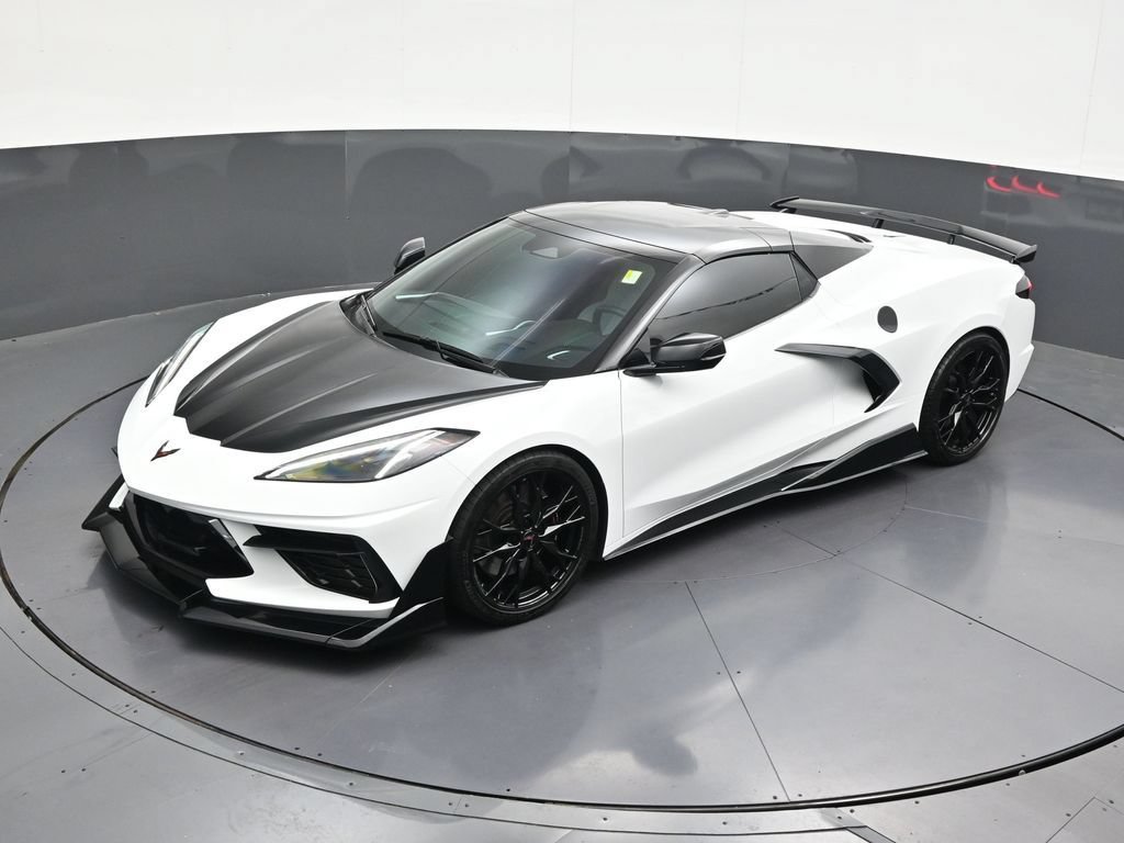 Used 2025 Chevrolet Corvette Stingray Preferred Conv w/ Z51 Performance Package RWD image 18