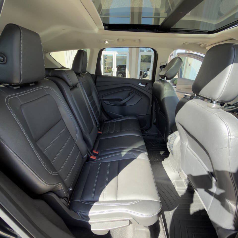 Used 2018 Ford Escape Titanium AWD/4WD image 8