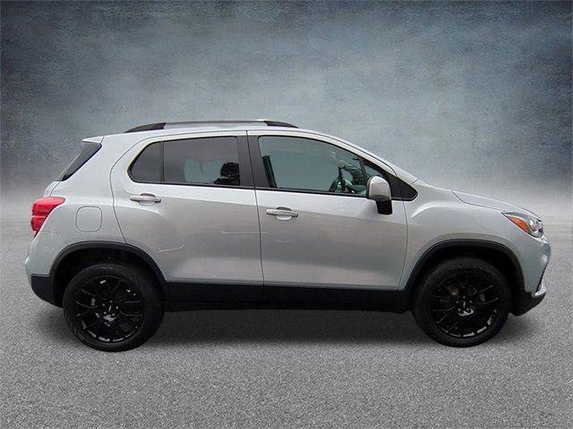 Certified 2022 Chevrolet Trax LT w/ Sport Edition image 10