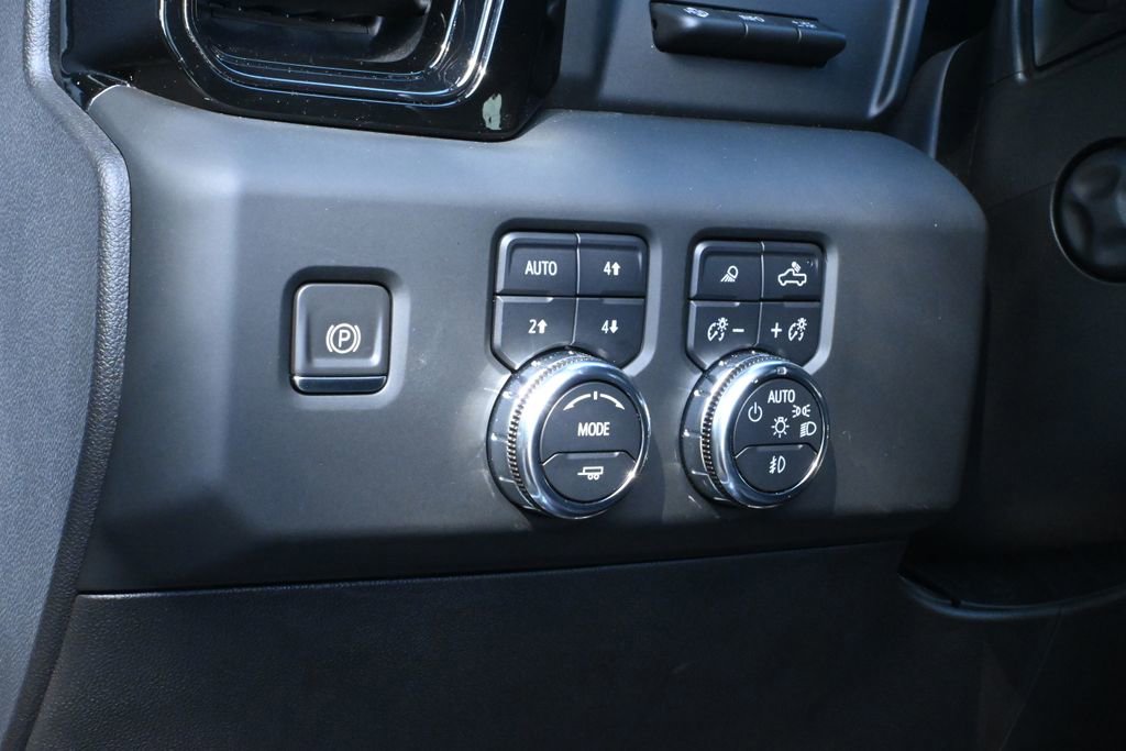 Used 2024 GMC Sierra 1500 AT4 w/ Technology Package image 27