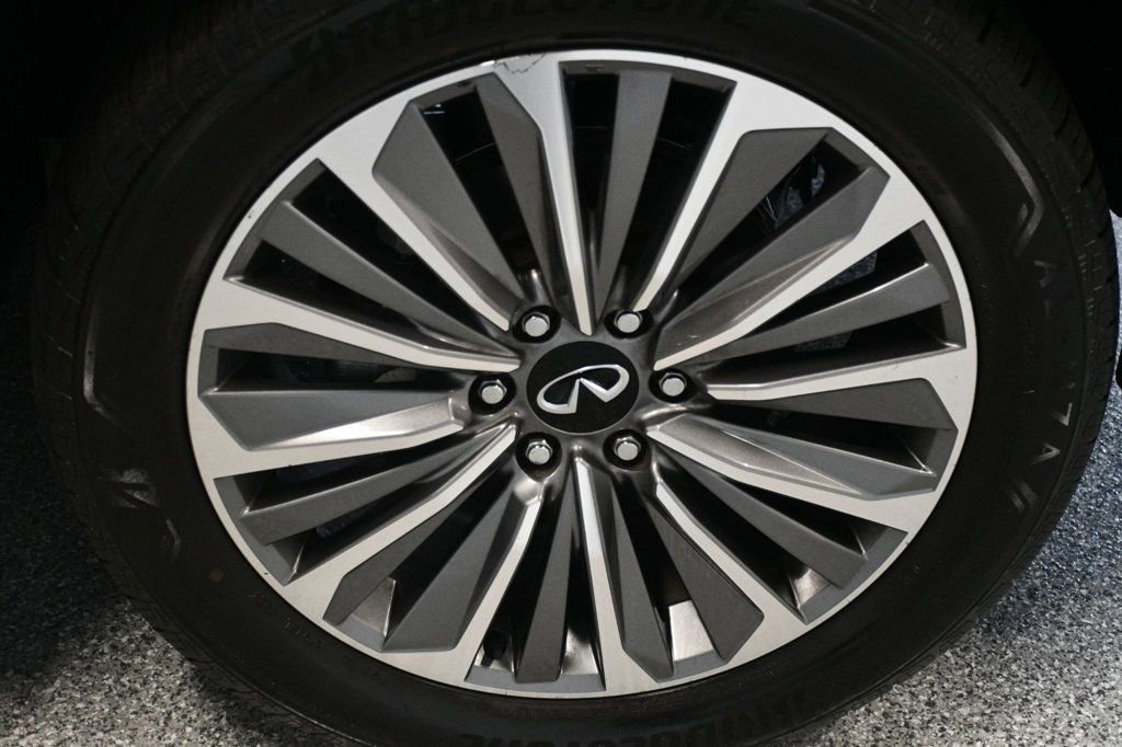 Used 2025 INFINITI QX80 Sensory image 21