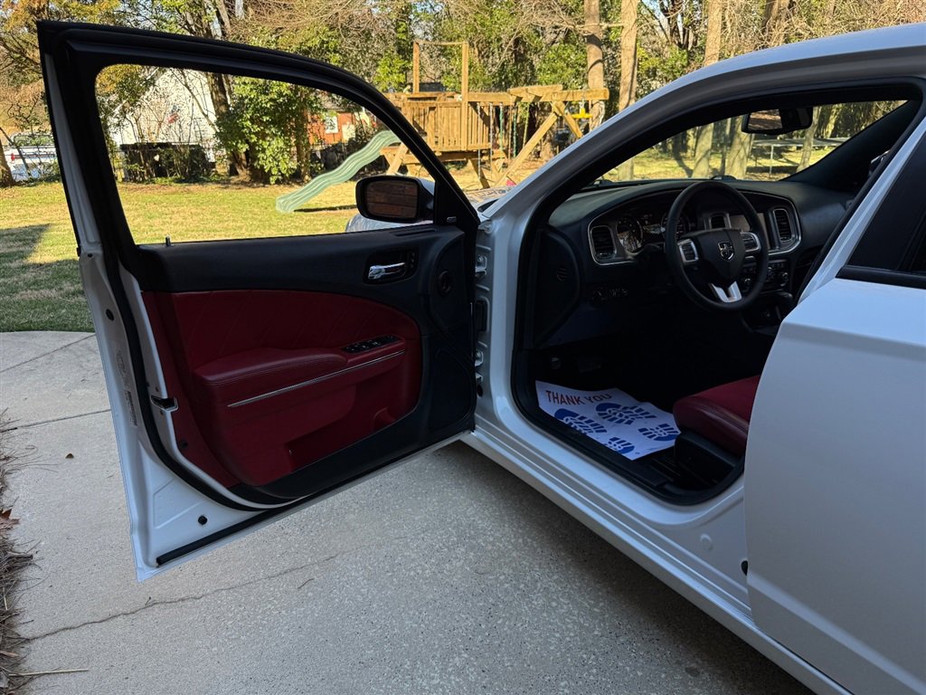 Used 2014 Dodge Charger R/T image 49