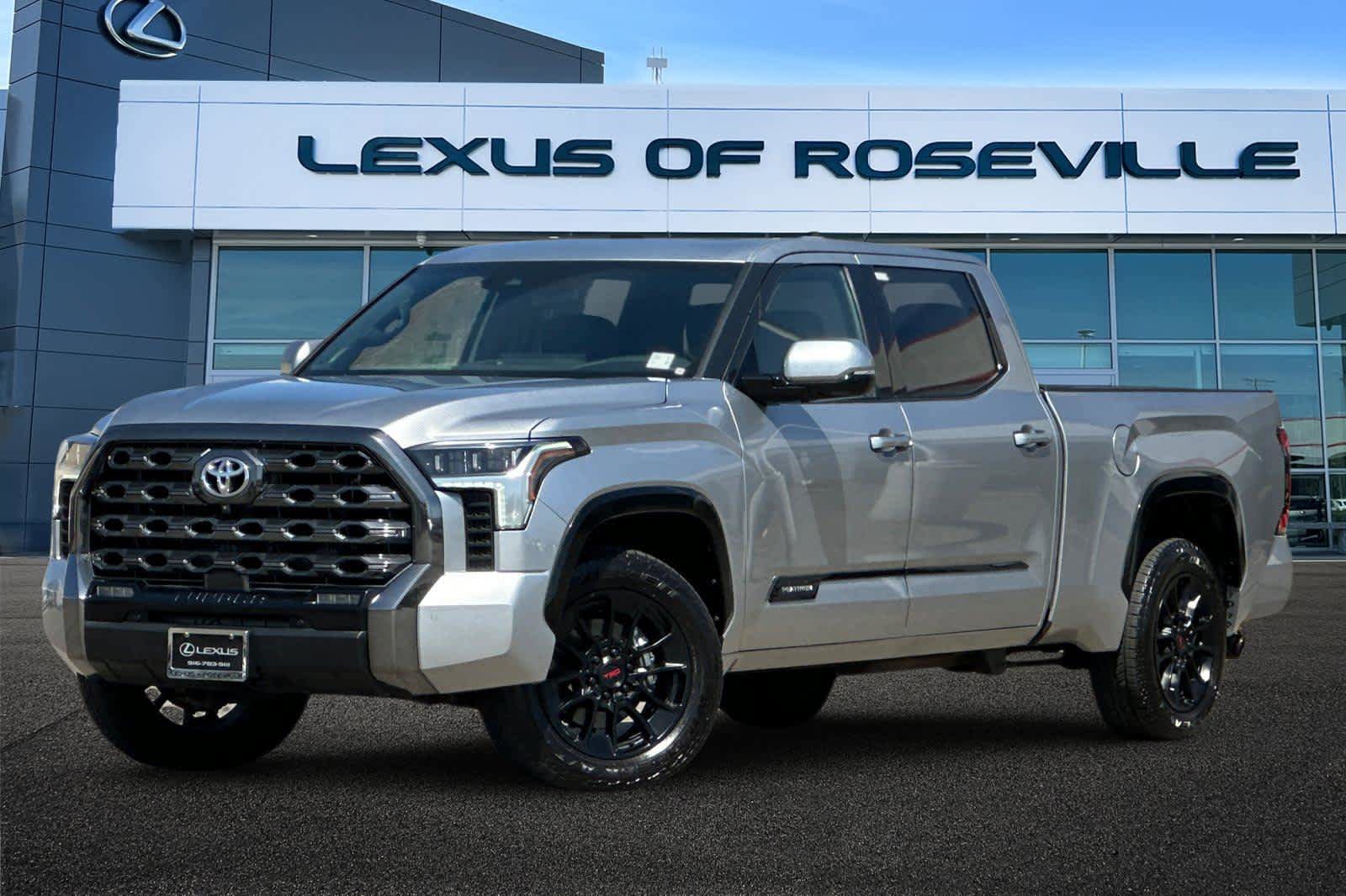 Used 2023 Toyota Tundra Platinum AWD/4WD image 1