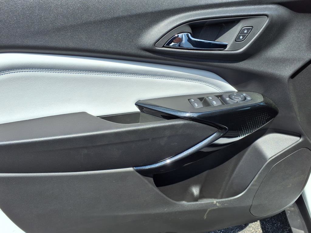 New 2025 Chevrolet Trax LT image 9