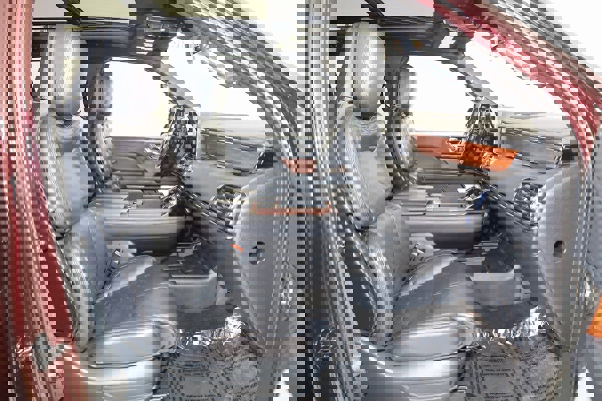 Used 2024 Lincoln Navigator L Reserve image 14