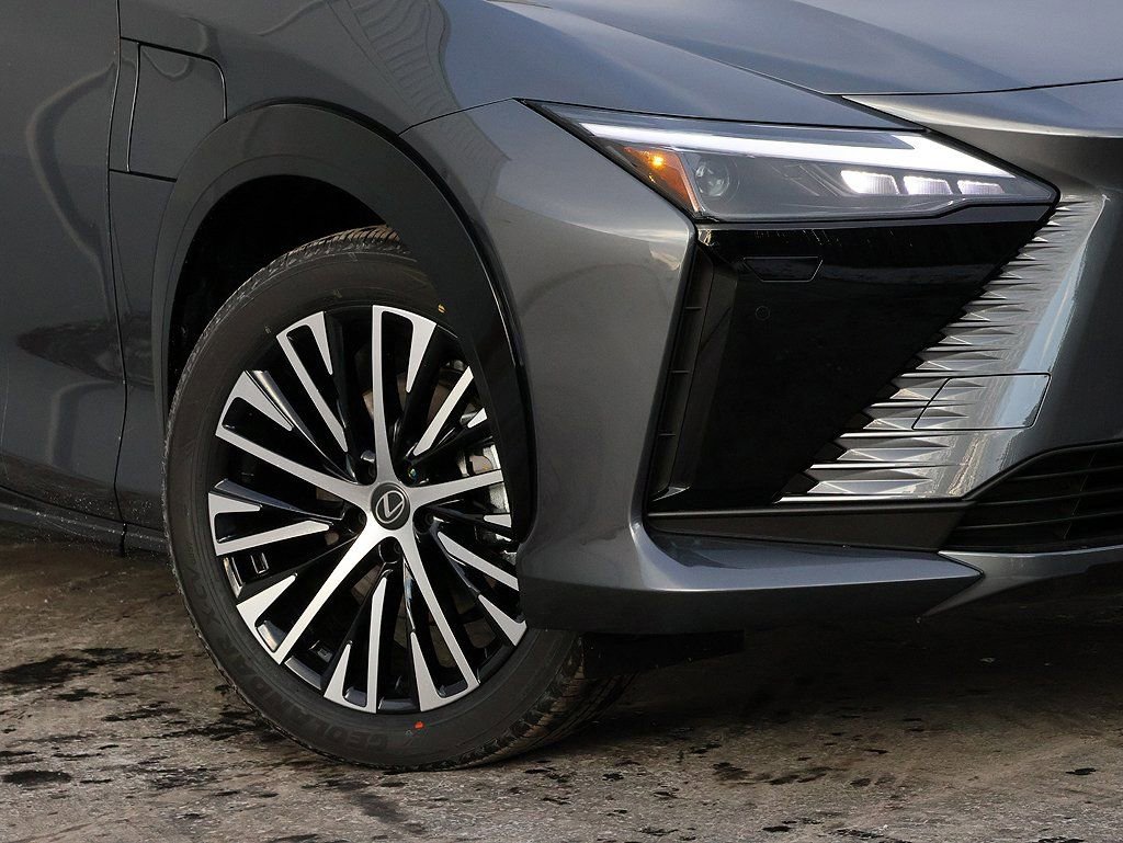 New 2026 Lexus RZ 350e 2WD w/ Technology Package image 3