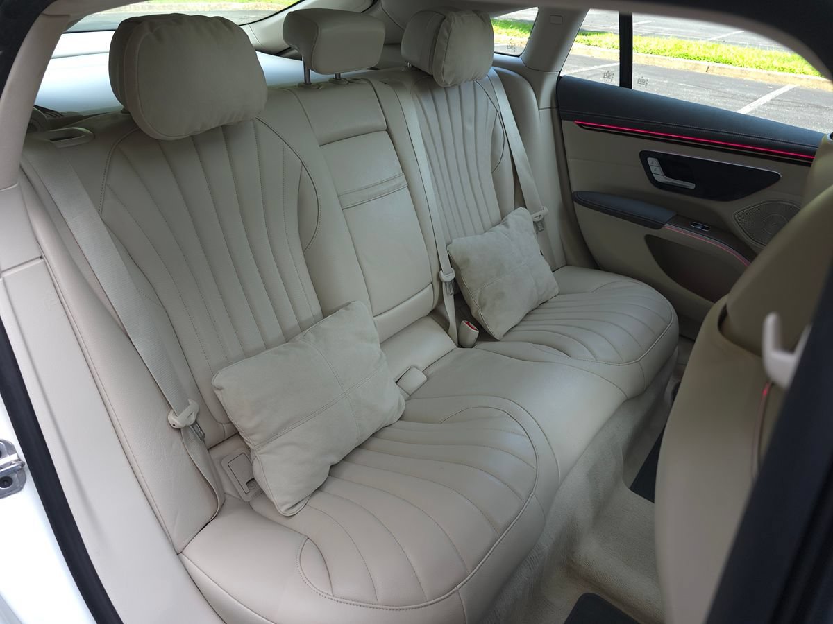 Used 2023 Mercedes-Benz EQS 450+ Sedan image 17