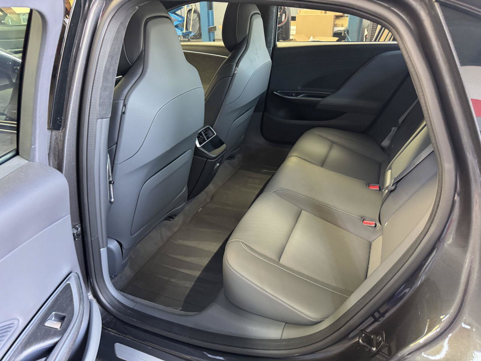Used 2024 Lucid Air Touring AWD/4WD image 21
