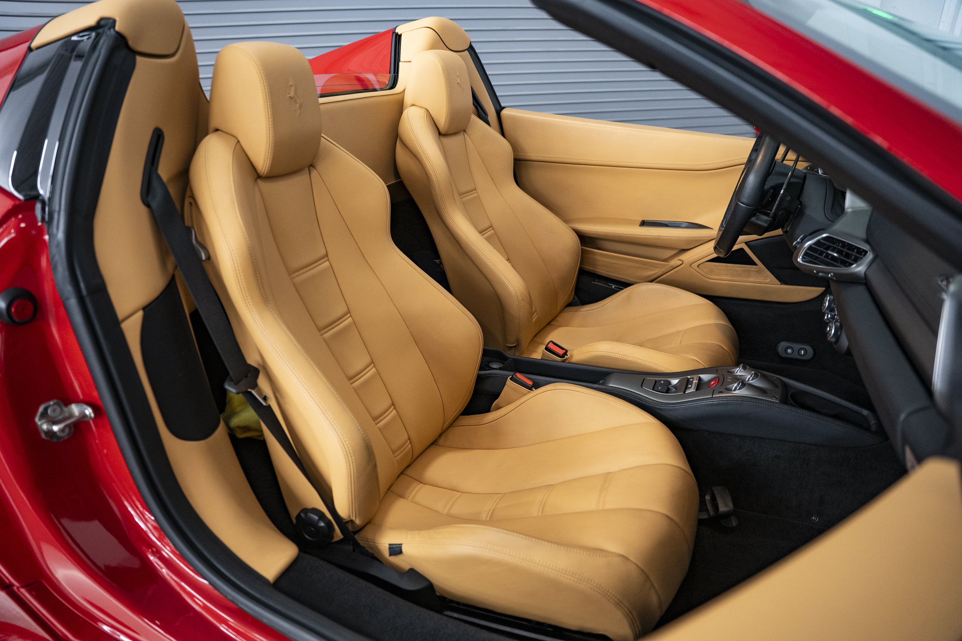 Used 2012 Ferrari 458 Spider RWD image 29