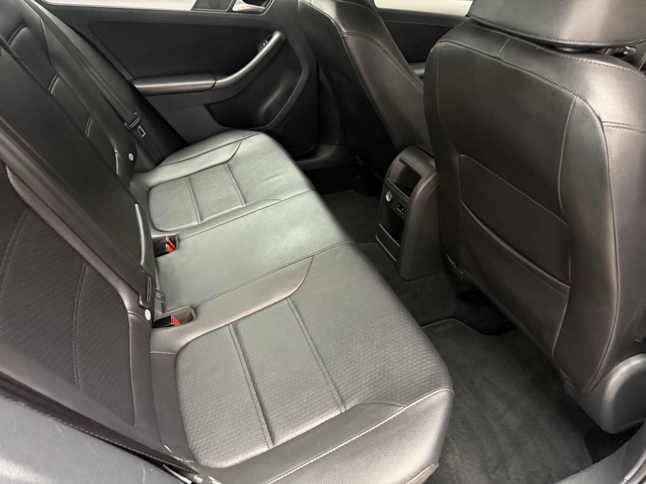Used 2013 Volkswagen Jetta SE FWD image 20