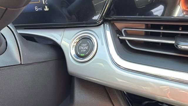New 2026 Chevrolet Trax LT w/ LT Convenience Package FWD image 16