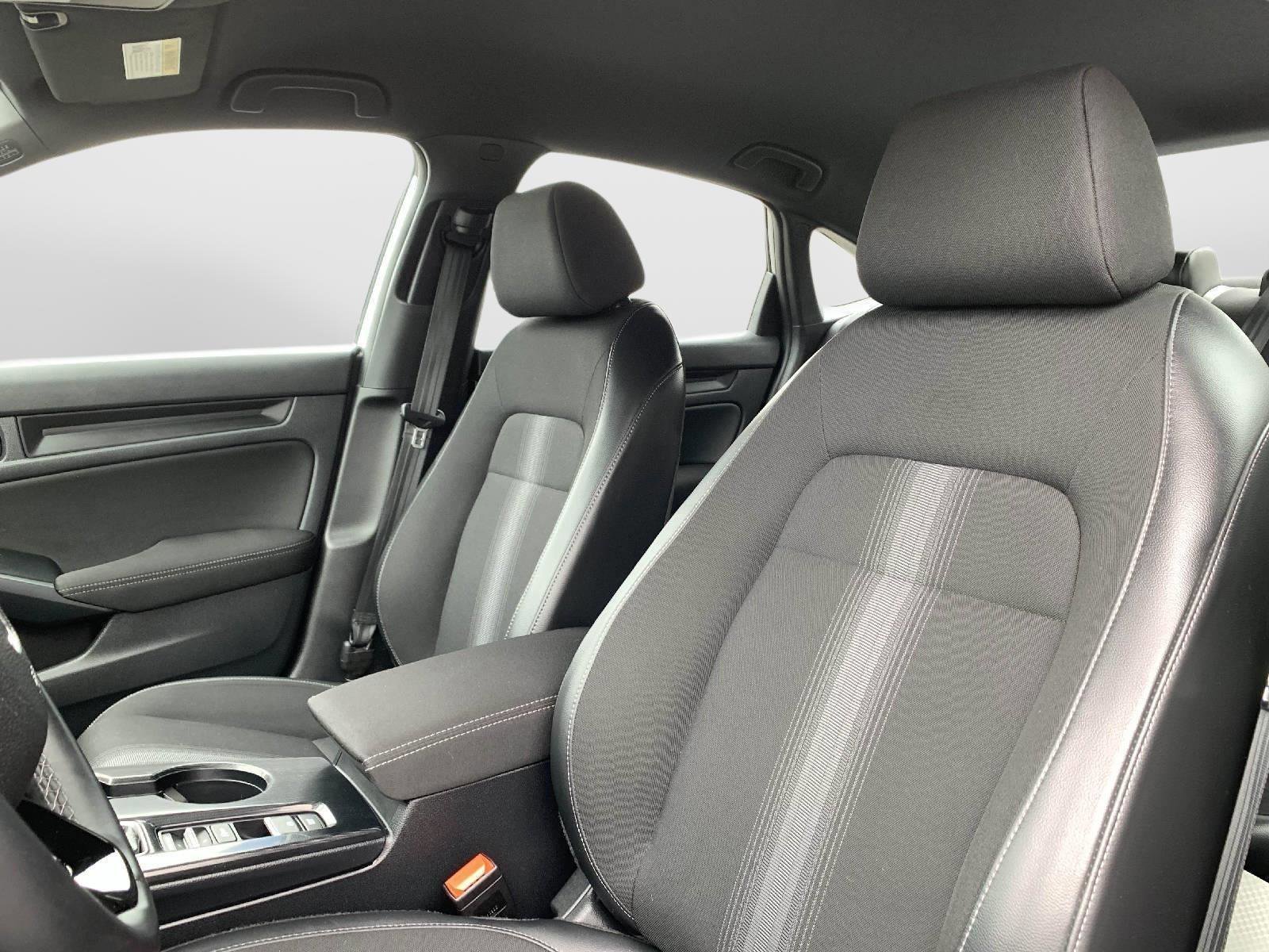 Used 2023 Honda Civic Sport image 32