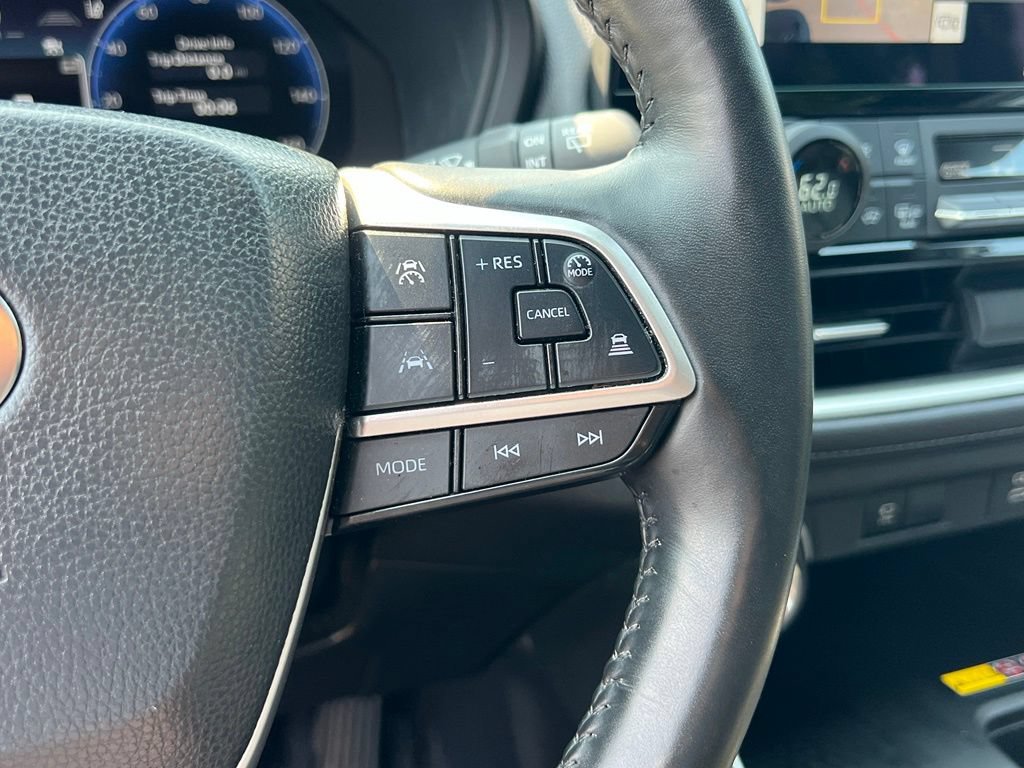 Used 2025 Toyota Grand Highlander AWD Hybrid image 22