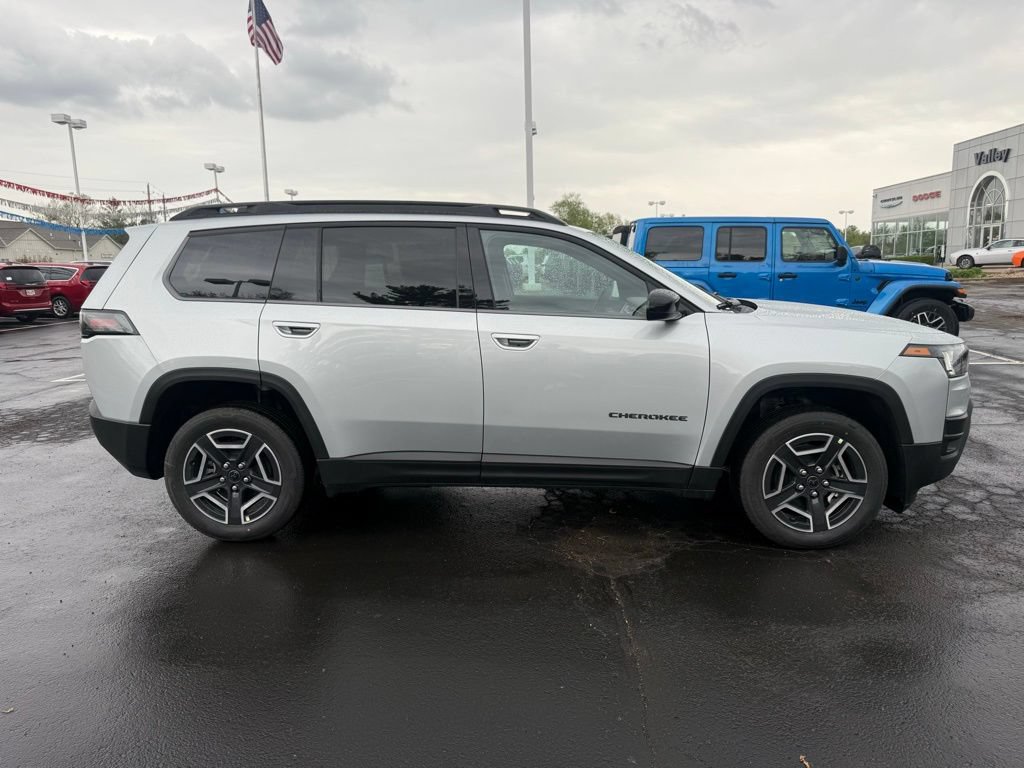 New 2026 Jeep Cherokee Laredo AWD/4WD image 2