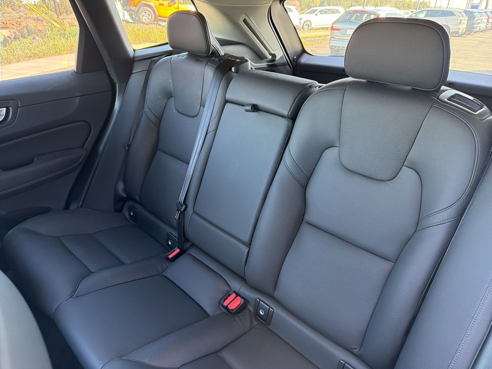 Used 2025 Volvo XC60 B5 Plus AWD/4WD image 22