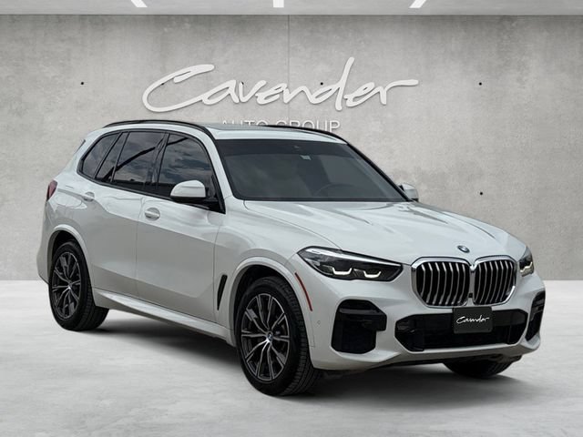 Used 2022 BMW X5 sDrive40i w/ M Sport Package RWD image 2