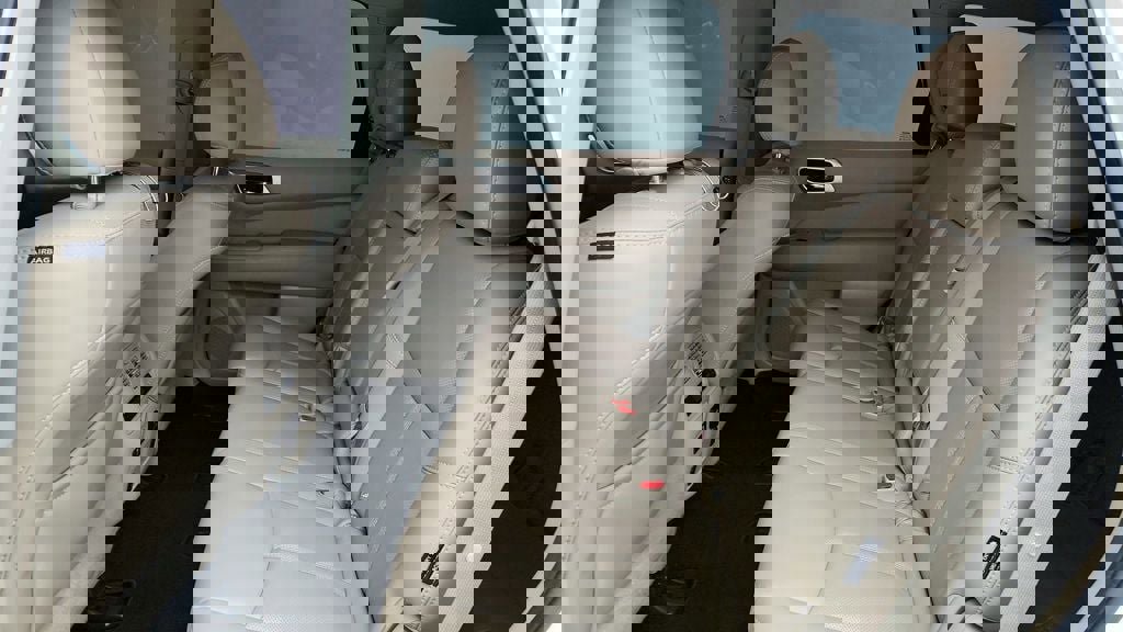 Used 2019 Nissan Pathfinder Platinum w/ Cargo Package image 23