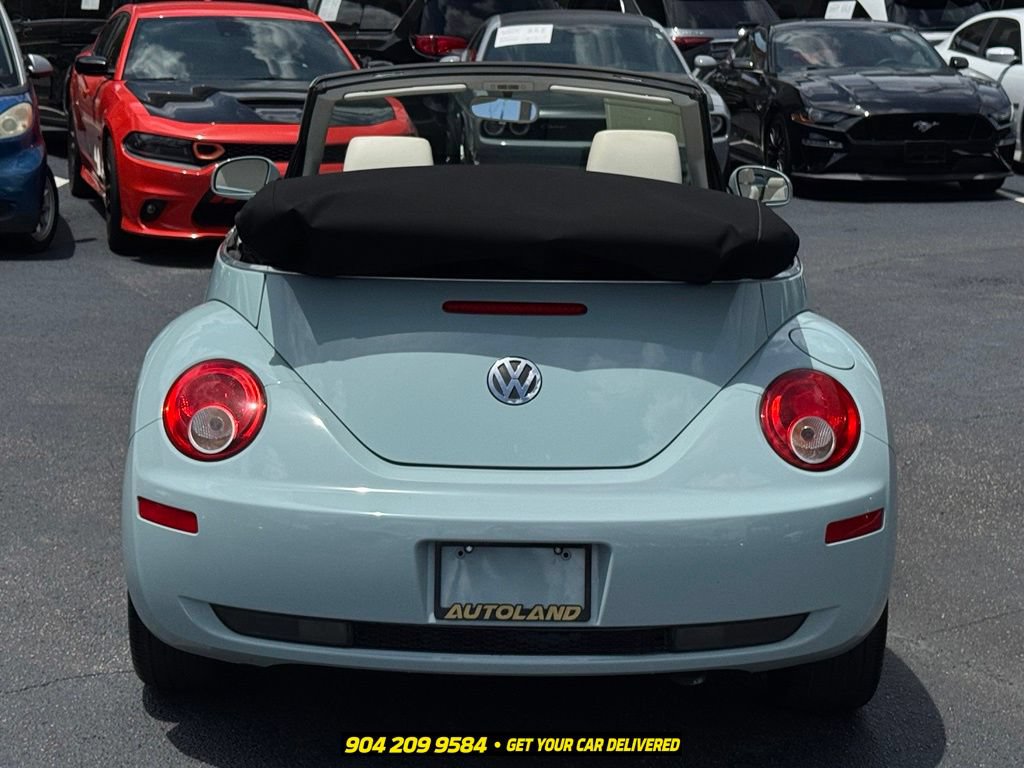 Used 2010 Volkswagen Beetle Final Edition FWD image 7