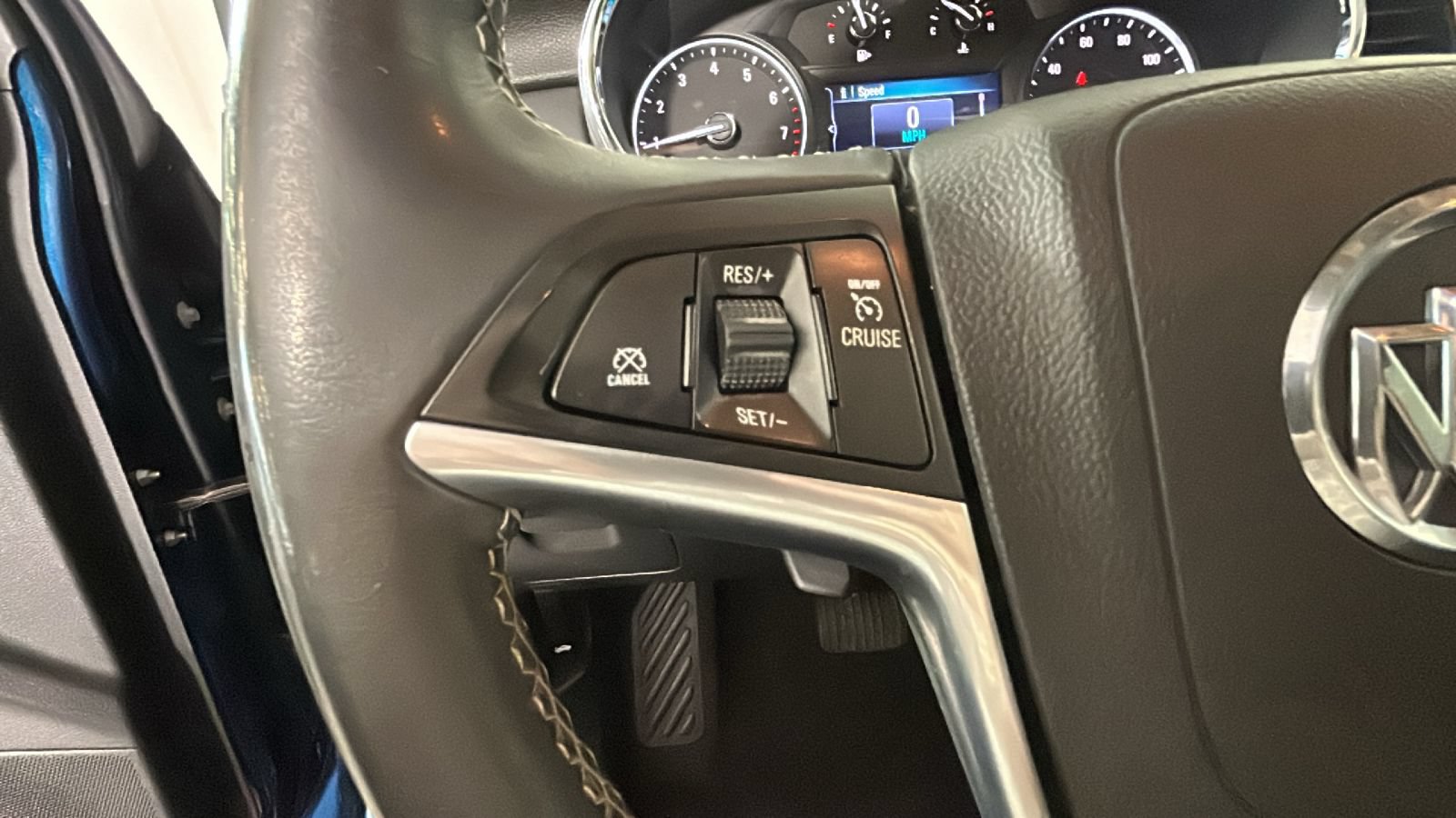 Used 2020 Buick Encore Preferred FWD image 19