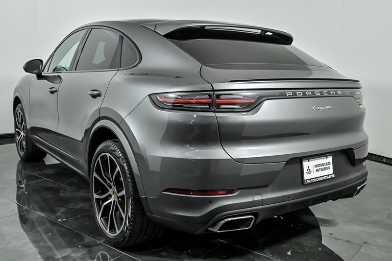 Used 2021 Porsche Cayenne Coupe AWD/4WD image 7